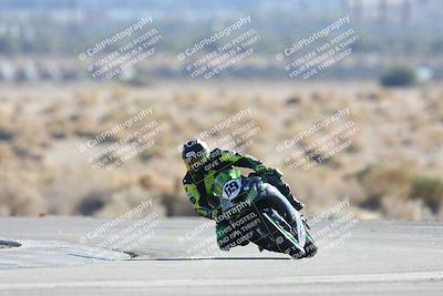 media/Dec-07-2025-CVMA (Sun) [[3e7d2de5dc]]/Race 12- Formula 40 MW and LW/